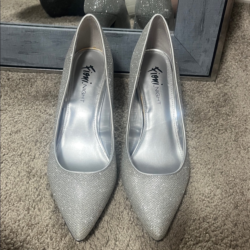 Silver Glitter Women’s Heels 8.5